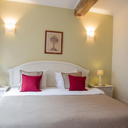 Logies Amelias Bed & Breakfast Brugge Ruang foto