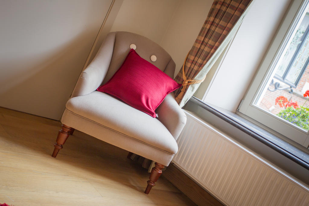 Logies Amelias Bed & Breakfast Brugge Ruang foto