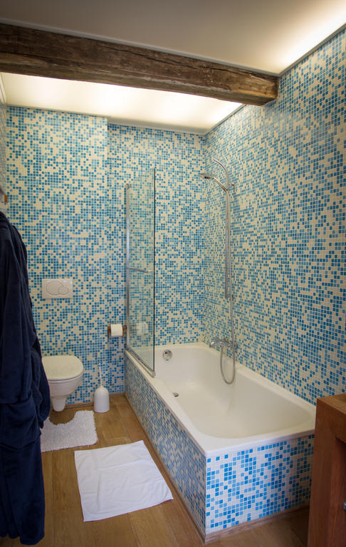 Logies Amelias Bed & Breakfast Brugge Ruang foto