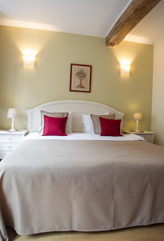 Logies Amelias Bed & Breakfast Brugge Ruang foto
