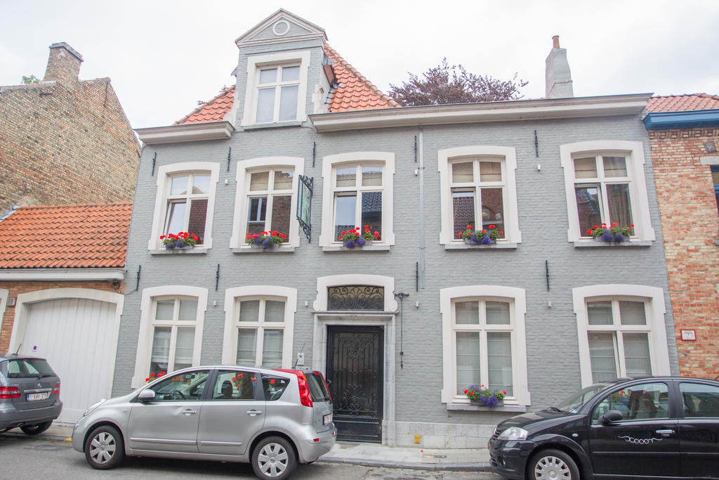 Logies Amelias Bed & Breakfast Brugge Bagian luar foto